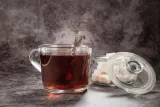 Arbata su cukrumi