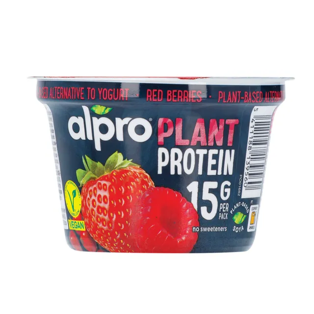 Соевый продукт ALPRO PLANT PROTEIN со вкусом красных ягод с кальцием и витаминами, 200 г