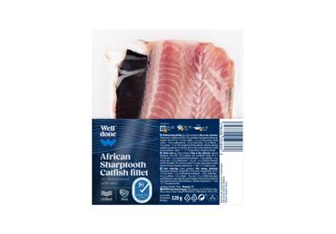 Fresh African catfish (Clarias gariepinus) fillet with skin, 320 g