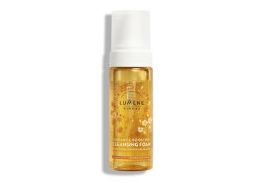KIRKAS Radiance Boosting brightening cleansing foam