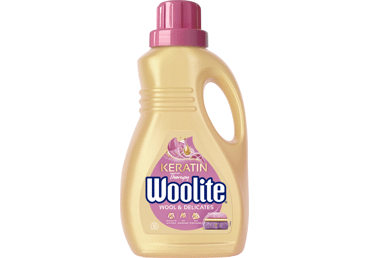 Skystasis skalbiklis WOOLITE DELICATE (15 skalbimų), 900 ml