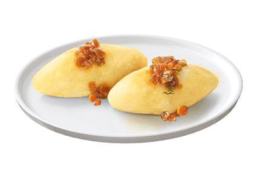 Virtas tarkuotų bulvių cepelinas su mėsos įdaru ir padažu, 1 vnt., 160 g